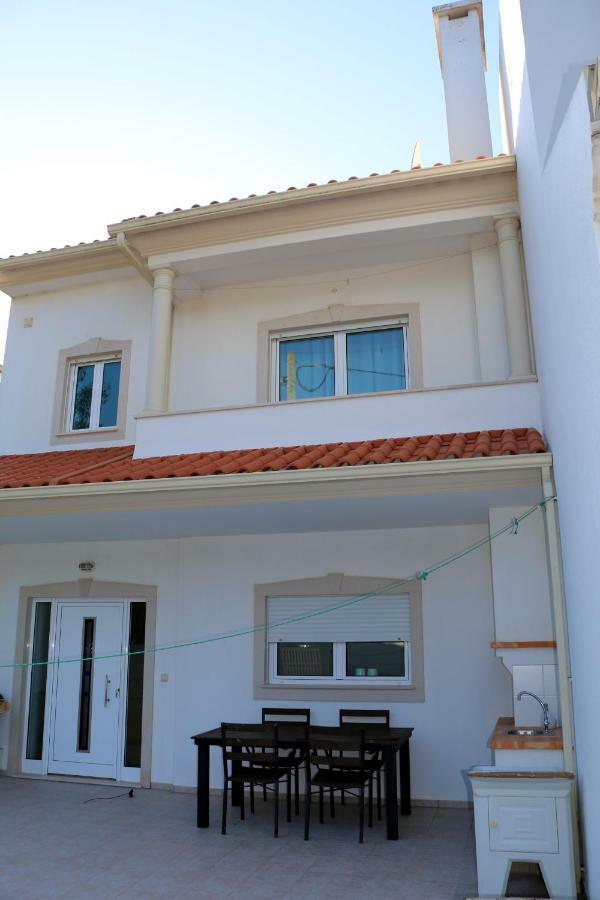 Alice'S House Nazaré Exterior foto